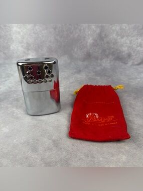 Vintage Jon-E Giant GI Hand Warmer Aladdin 1960 w/ Red Bag Fuel Wick 4.5”